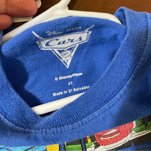 2011 Cars 2 lightning McQueen shirt 4t - Picture 3 of 6